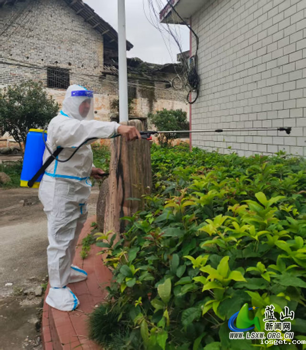 华体会登陆网站大桥瑶族乡：大桥瑶族乡全力开展基孔肯雅热、登革热防控工作1.jpg