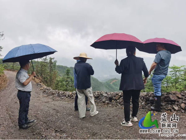 荆竹瑶族乡：执法检查为安全饮水“把脉开方”.jpg