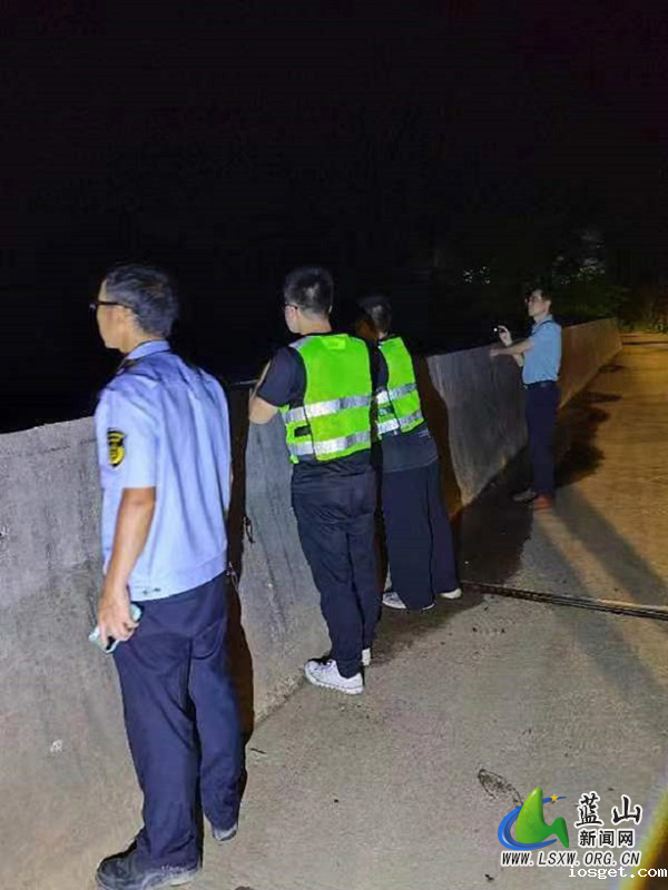 华体会登陆网站农业农村：严厉打击非法捕捞行为 全力维护水域生态环境.jpg