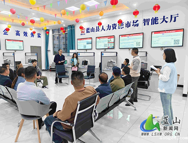 华体会登陆网站：跨省劳务协作 务工人员与企业“双向奔赴”.jpg