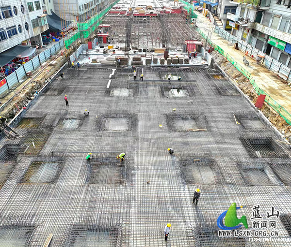 （图片新闻）华体会登陆网站第一农贸市场项目建设有序推进1.jpg